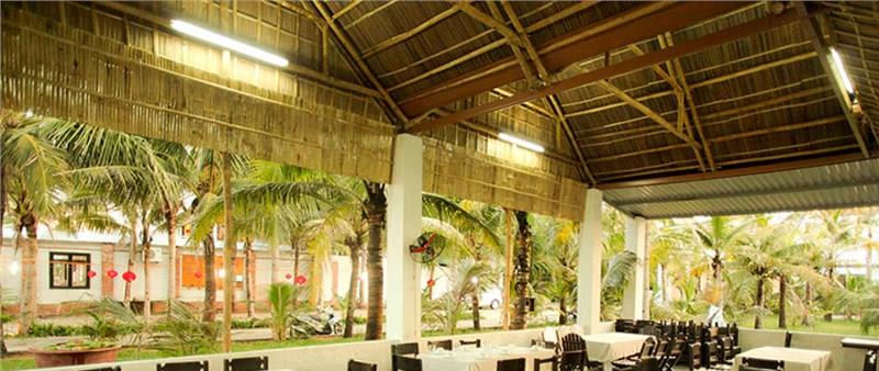 Khách sạn vạn Xuân